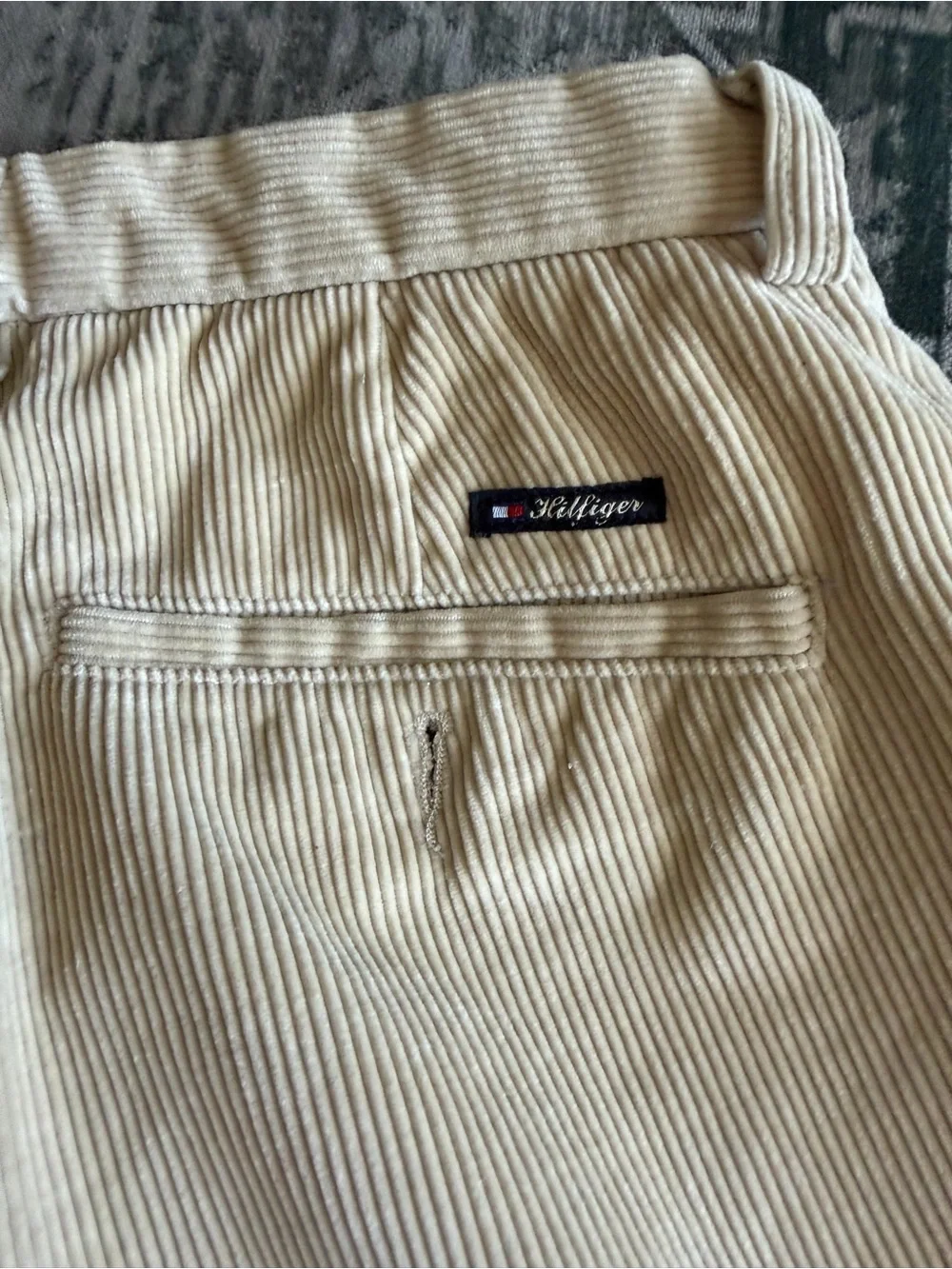Tommy Hilfiger men’s 1990’: vintage  pleated corduroy pants size 36x34